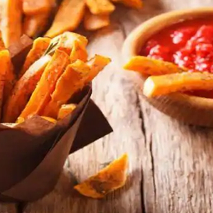 Healthy snack recipe: Fries infused with herbs and olive oil, served with beetroot ketchup